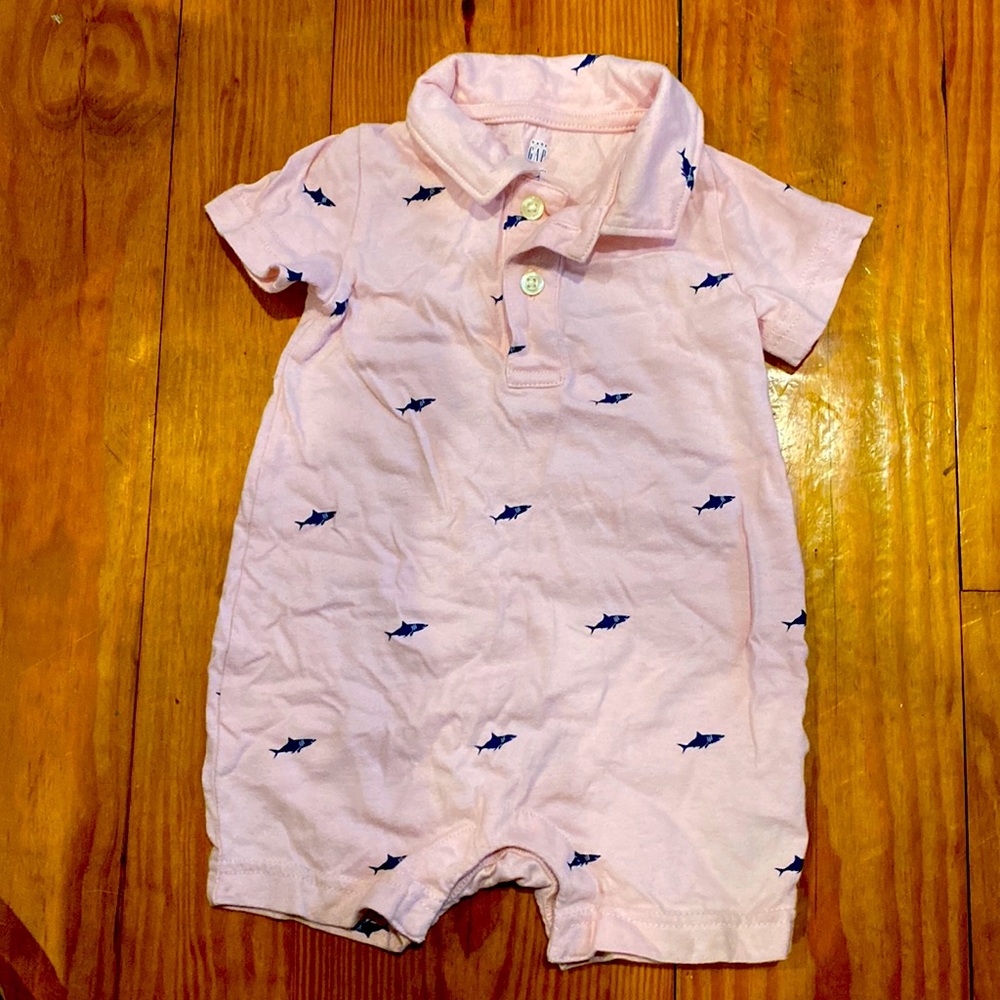 Baby Gap boy collared romper